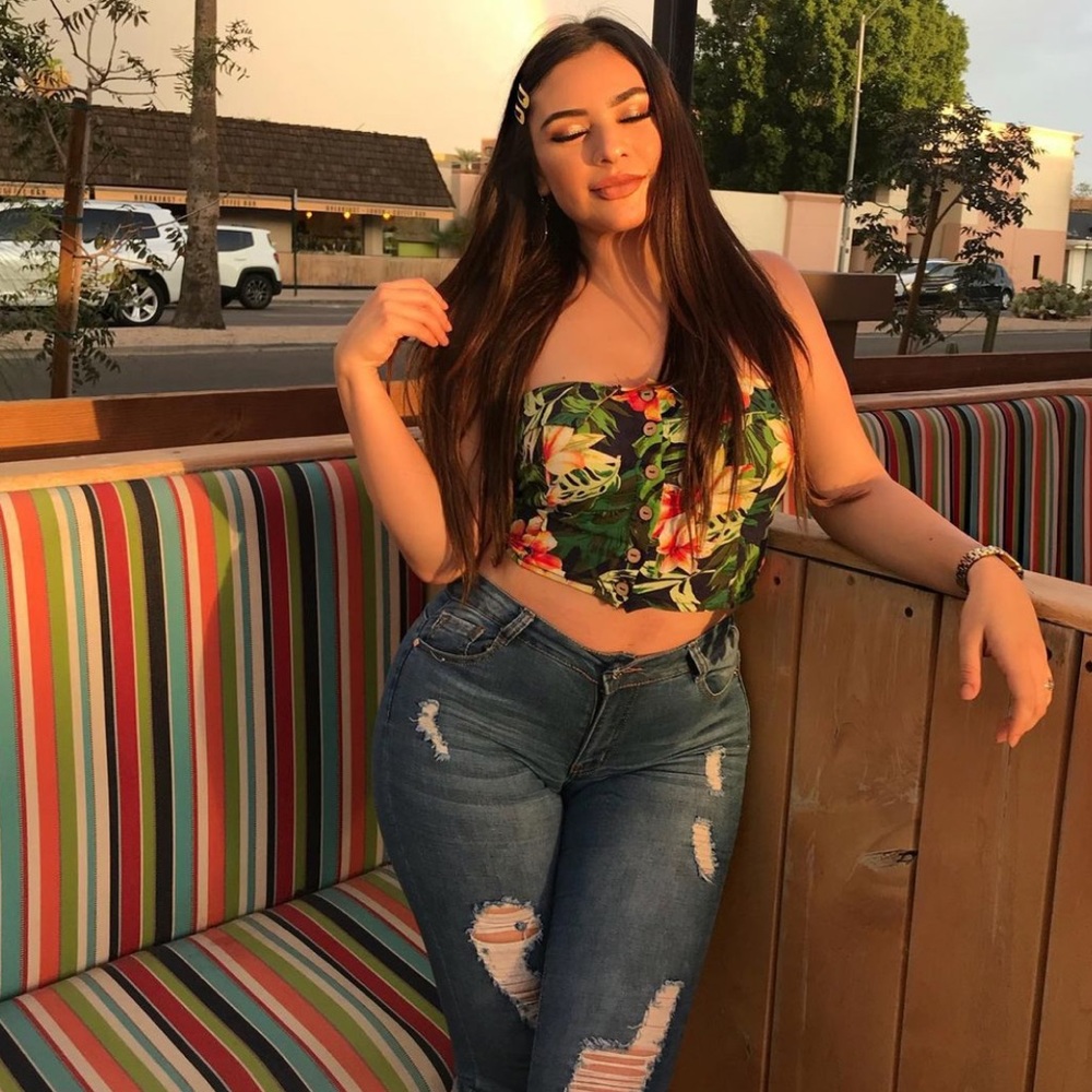 Strapless tropical top